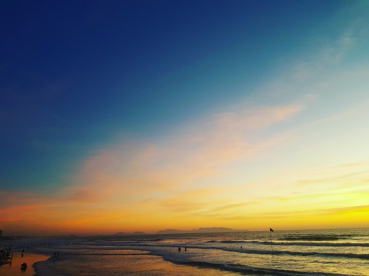 BREAKING DAWN