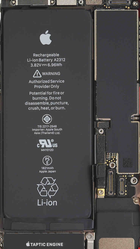 iPhone SE inside