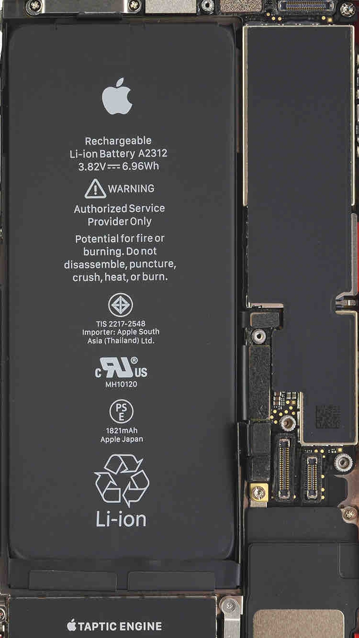 iPhone SE inside
