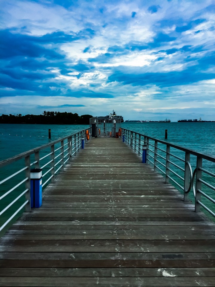 the platform of the silence