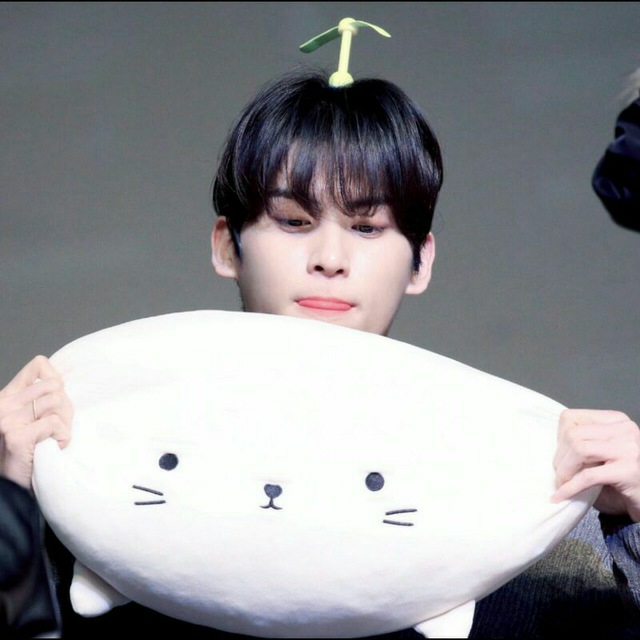 sf9' taeyang