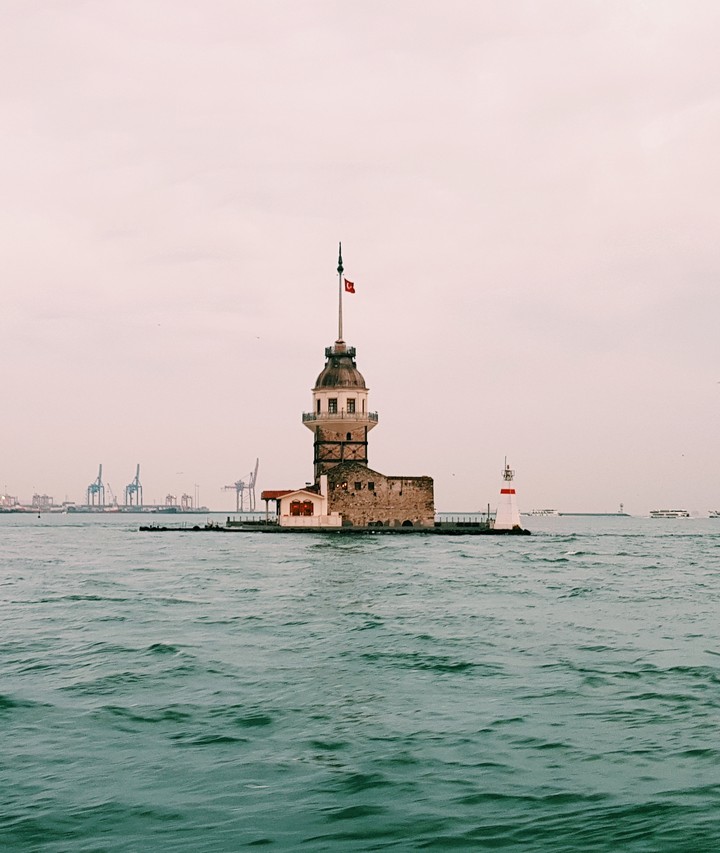 Kiz Kulesi (Maiden's tower)