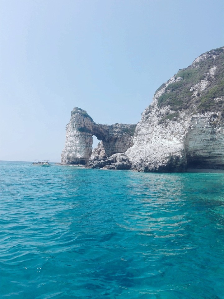 Tripitos Arch