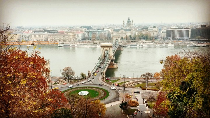 Chain bridge