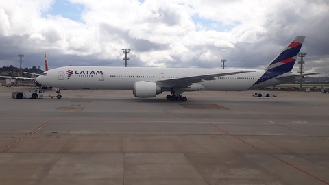 Boeing 777-300 (GRU-MIA)