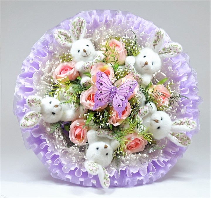 Bouquet of toys