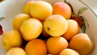 apricots