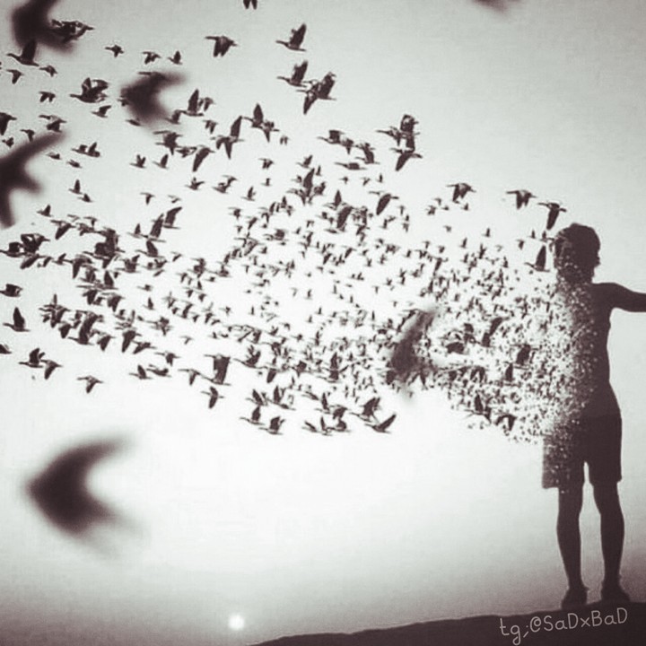 I'M DYING WITH YOUR MEMORIES...