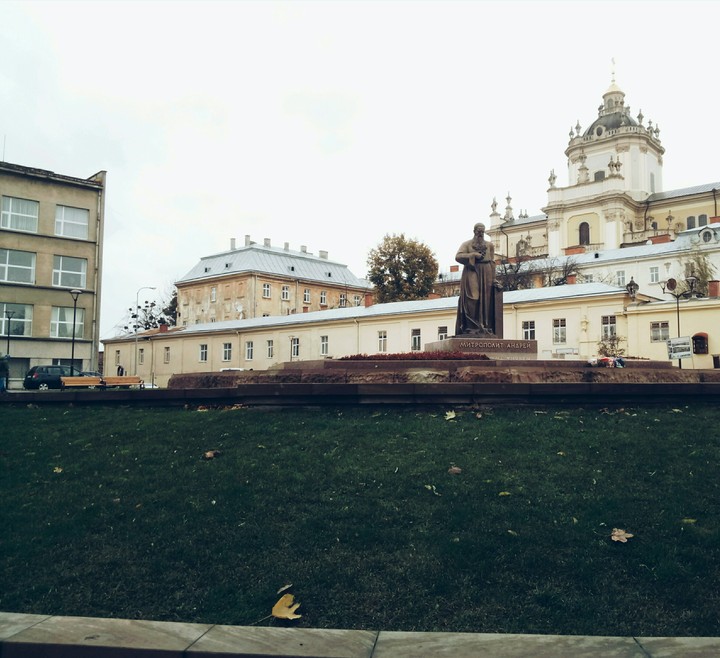 Памятник