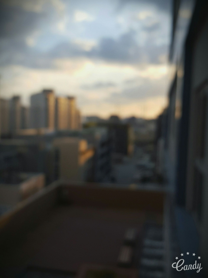 blurry sky