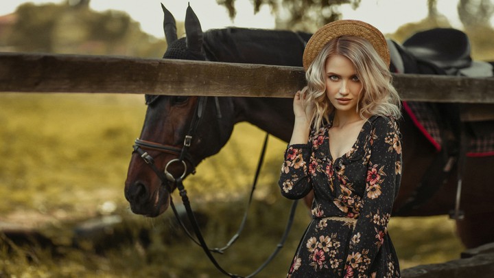 Women/Model