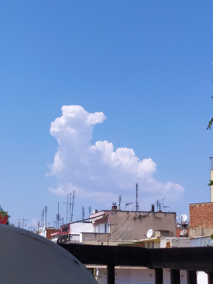 *just a lamp cloud*