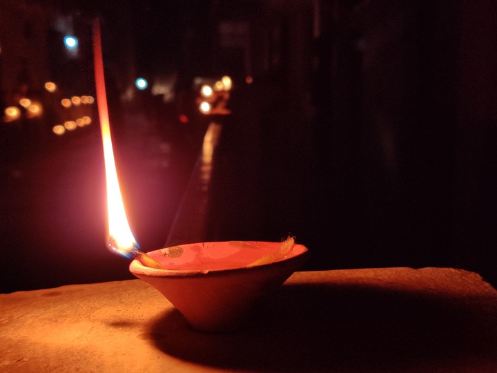 DIYA