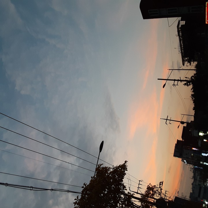 주황,하늘색