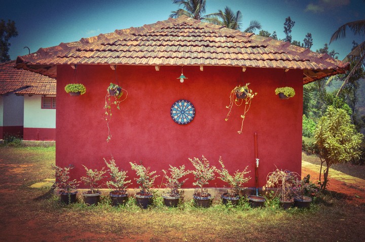 Red wall