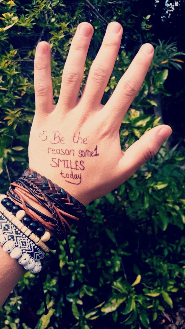 Hand Quotes