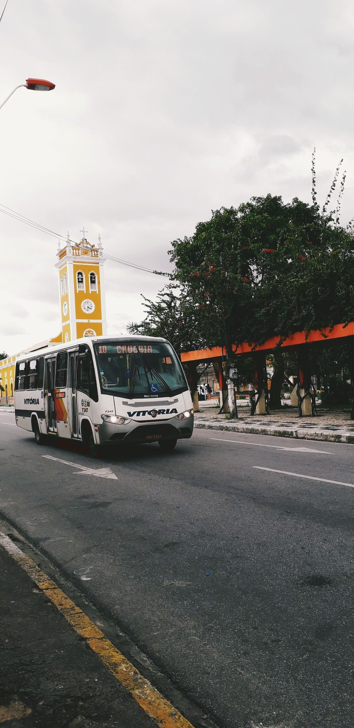 Church and bus - Caucaia