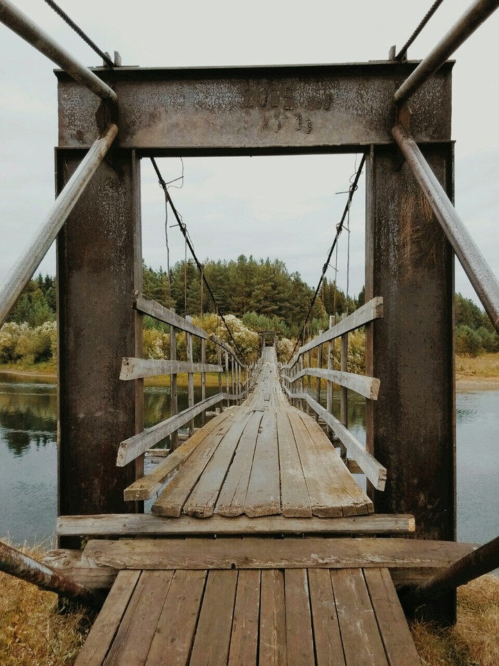 handing bridge