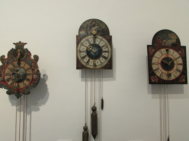 Faces of time