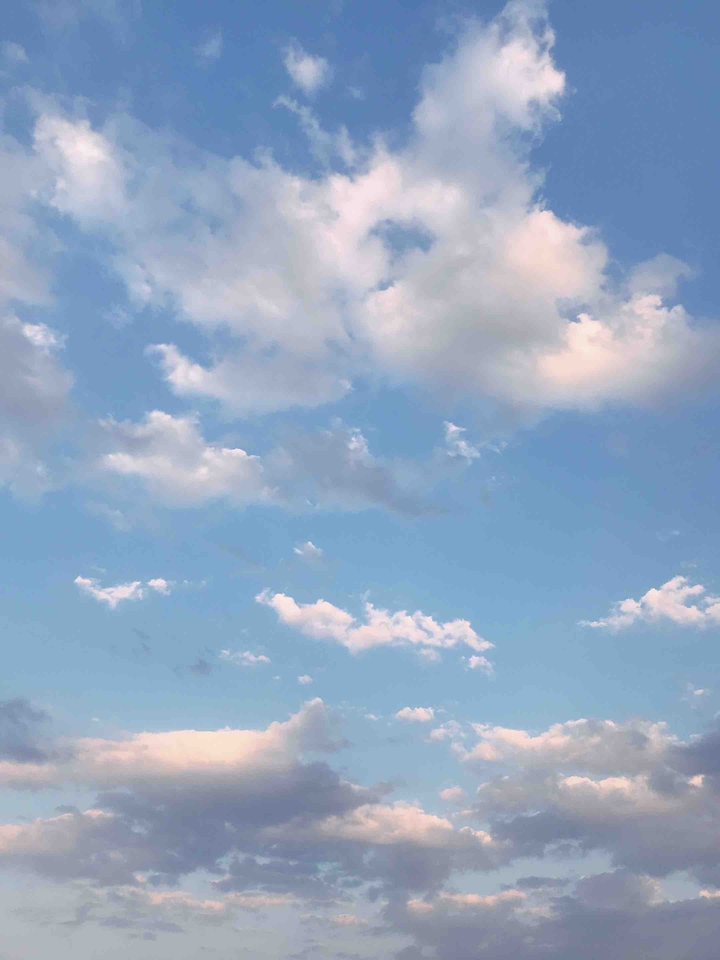 sky seems like paint