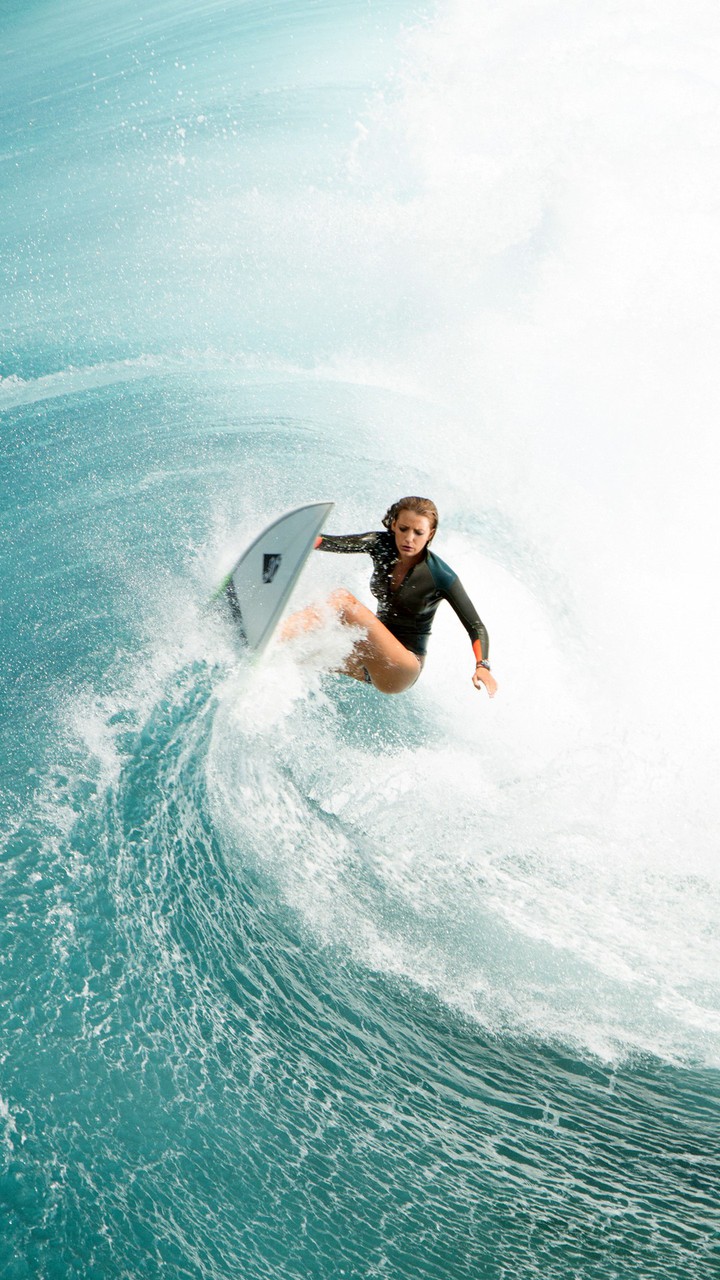 THE SHALLOWS