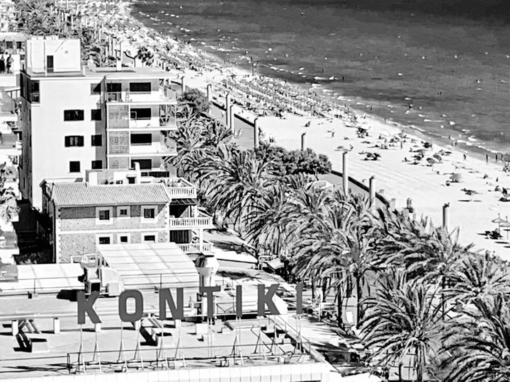 retrobeach