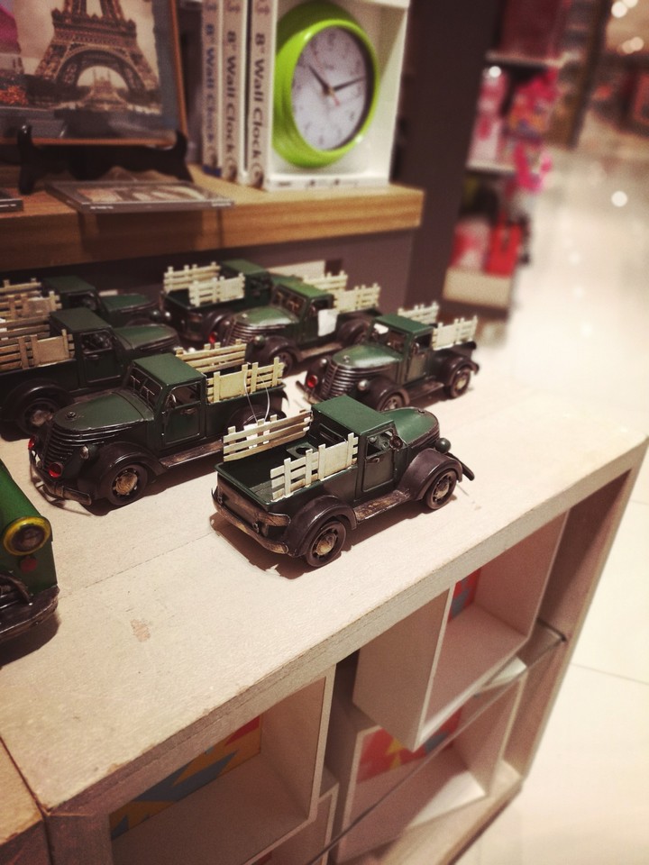 toy cars
