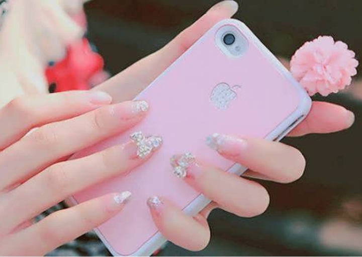 pink phone ♥️