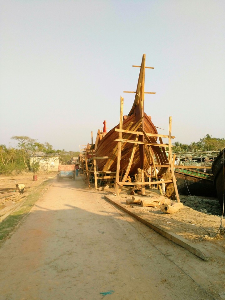 নৌকা তৈরি