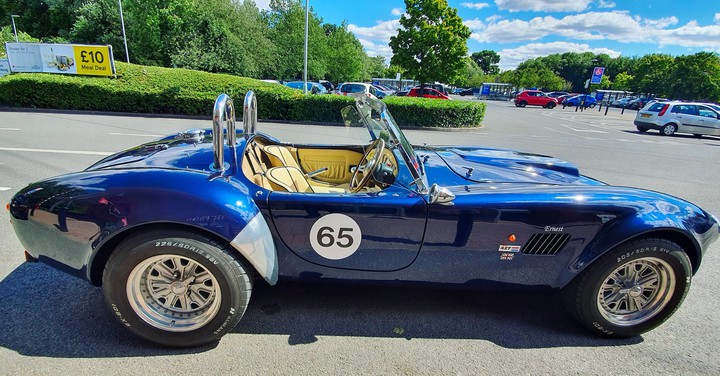 Cobra Car