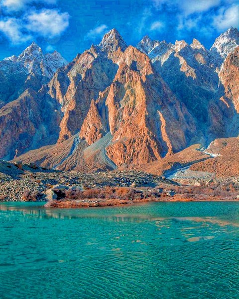 Passu Cones