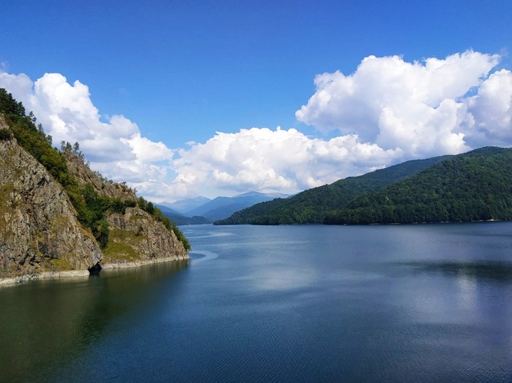 Vidraru Lake