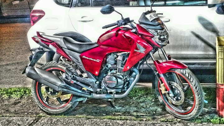 honda cb150 invicta
