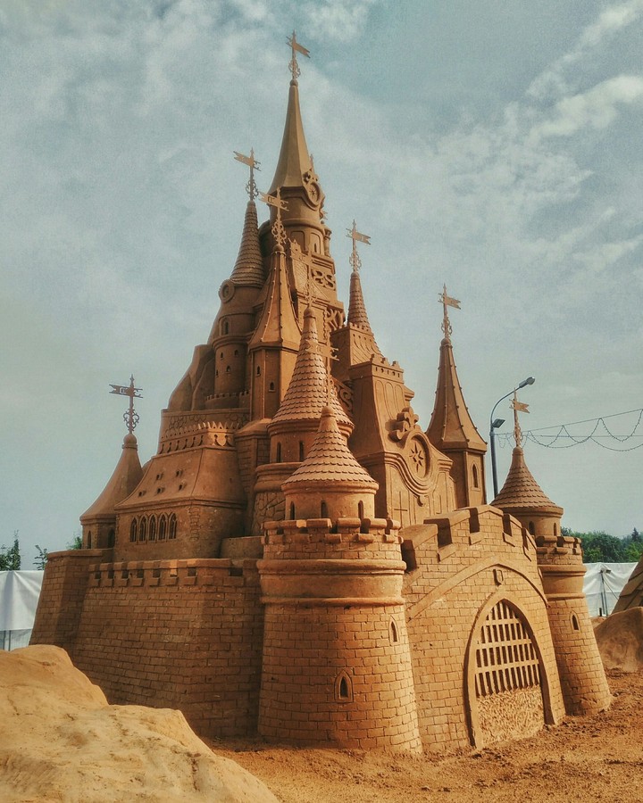 Sand castle in Moscow