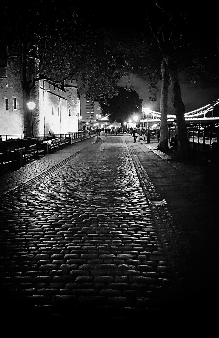 London Street BandW