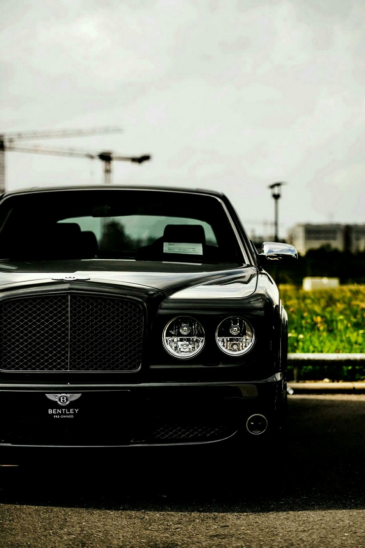 black bentley
