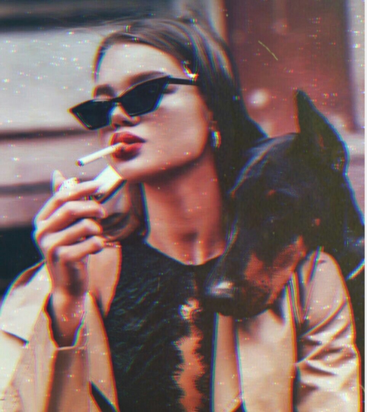 ∆