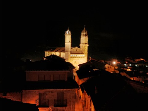 Elziego de noche