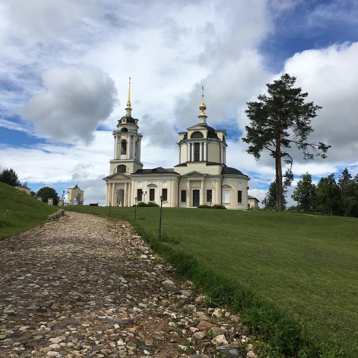 храм