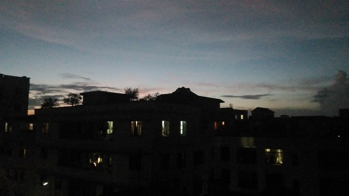 বারান্দার ওপাড়