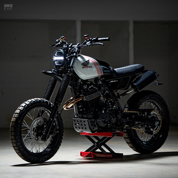 Honda NX650 Dominator