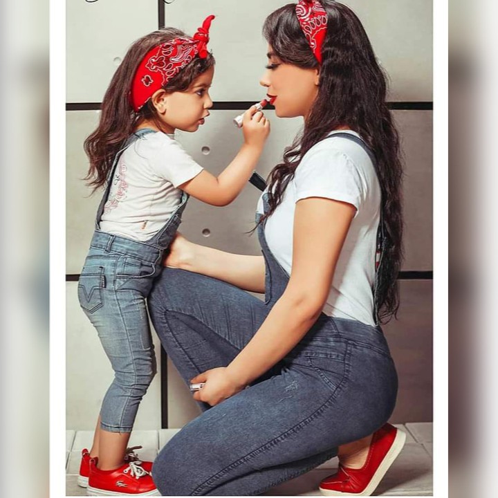 mother and her daughter
