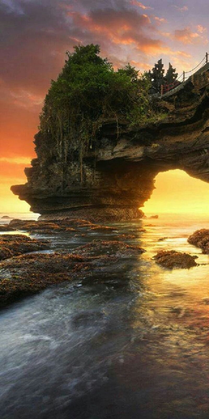Por do sol + meia montanha
