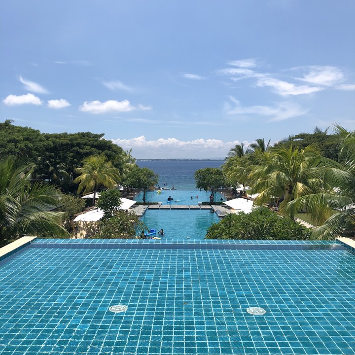 cebu swimming pool