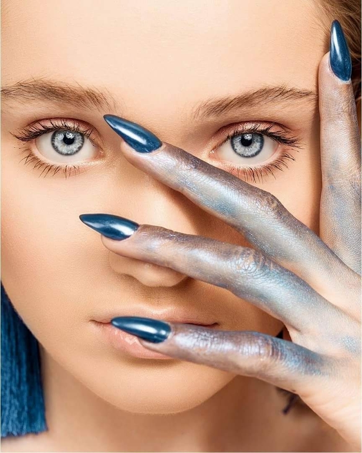 Eyes