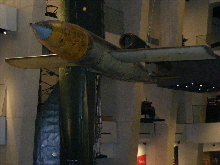 v1