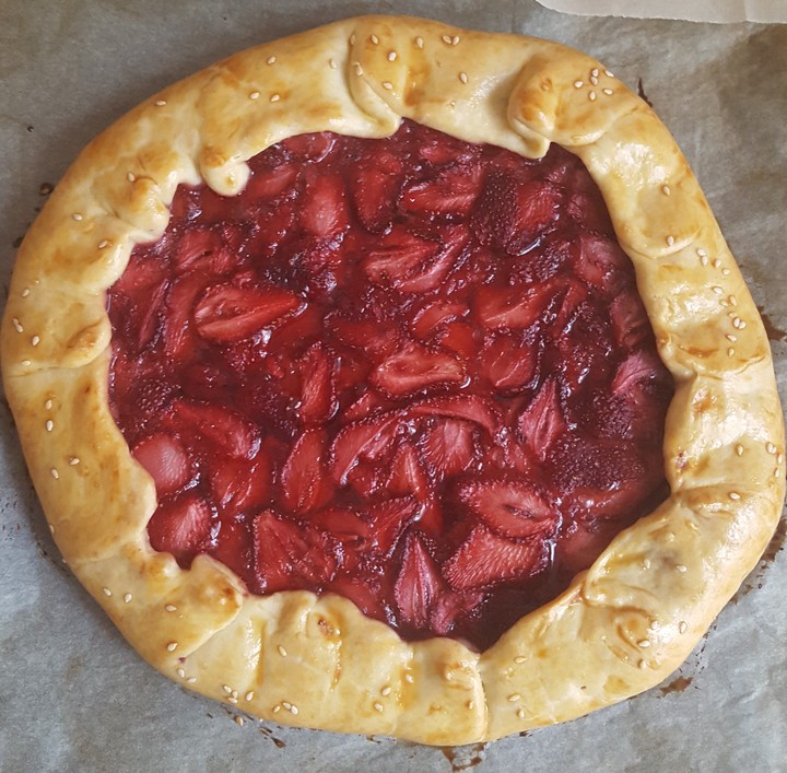 strawberry biscuit