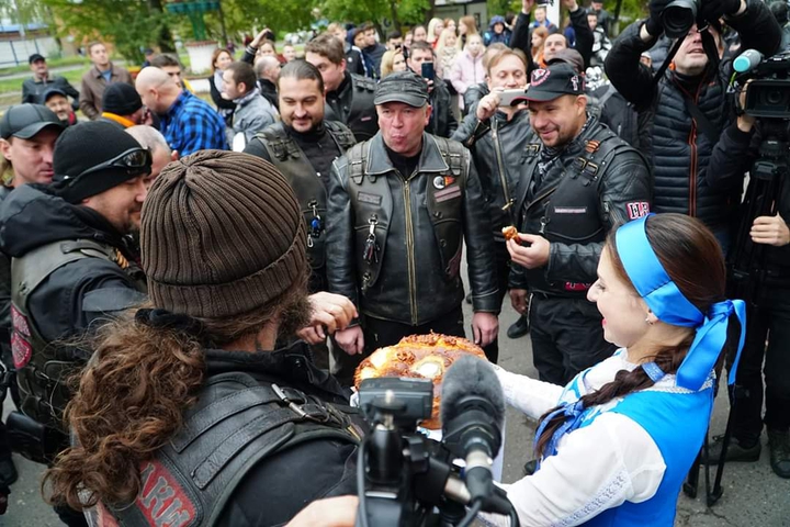 МОТОЦИКЛИСТЫ