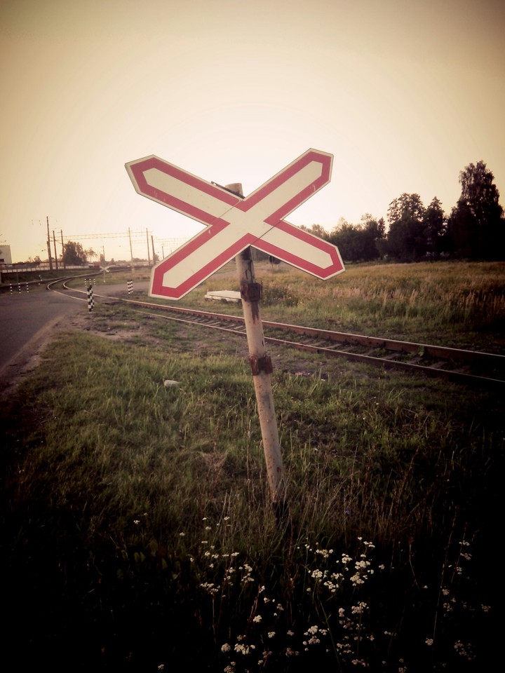 cross with railroad