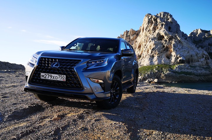 lexus
